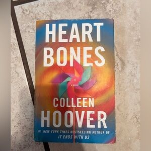Heart Bones by - Colleen Hoover